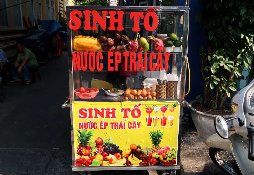Sinh To cart Vietnamese Fruit Shake vendor by AuthenticfoodQuest