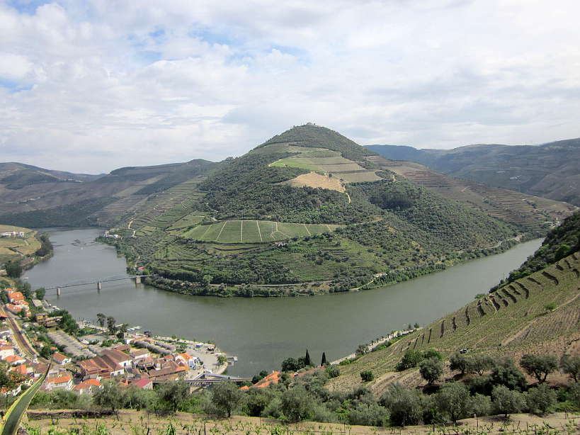 Pinhao Douro Valley Wines Authentic Food Quest