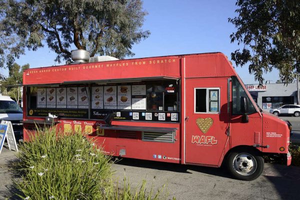 12 Los Angeles Food Trucks You Want To Be Tracking Down