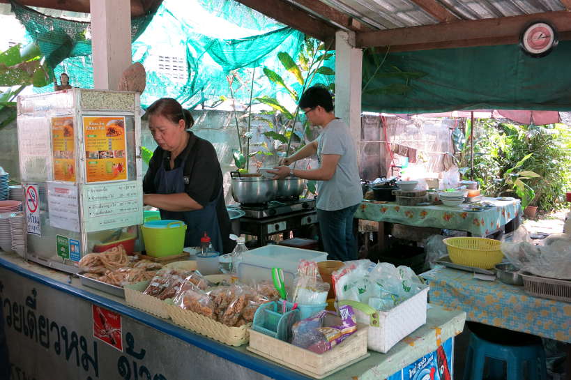 Khao Soi Khun Yai Chiang Mai best khao soi by Authentic Food Quest