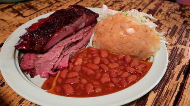 12+ Best BBQ In Austin Texas To Taste The Smoky Goodness (For 2023)