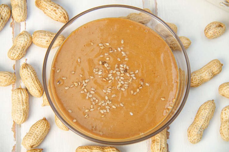 best-authentic-vietnamese-peanut-sauce-recipe-for-a-creamy-dipping-sauce