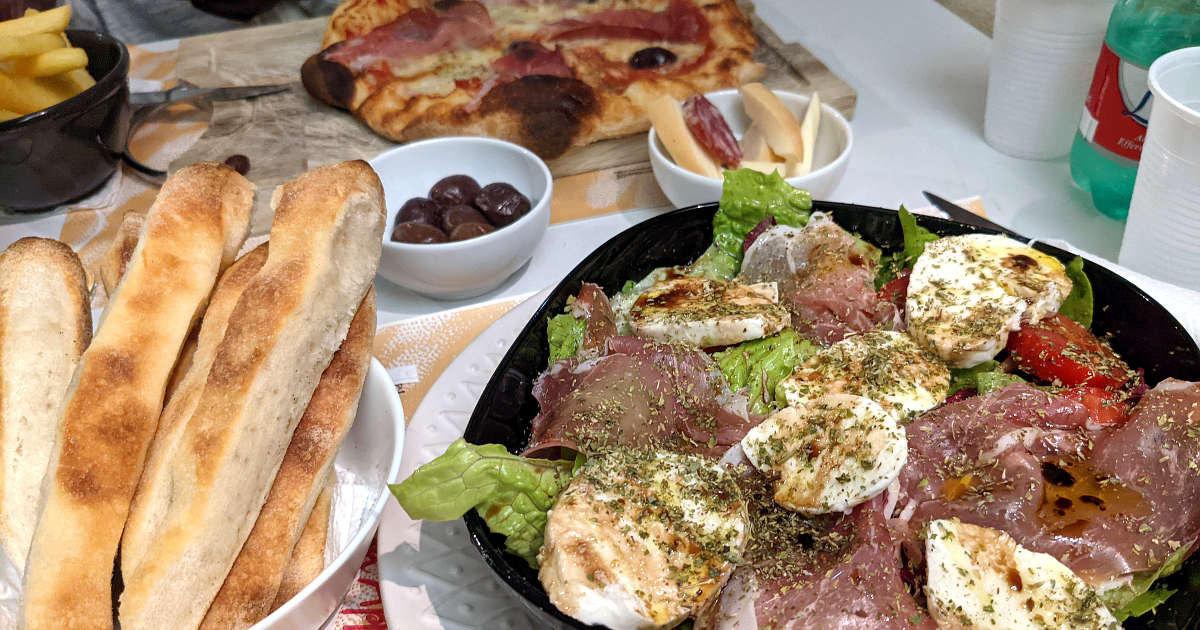 Pizza and Italian Food - Cafe Sicilia