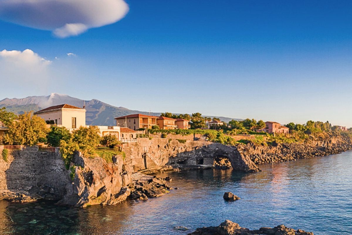seaside retreat in the volcanic village of Pozzillo, East Sicily with Mediterranean views