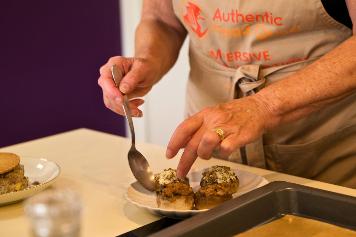 Cooking Anjou Mushroom delicacy
